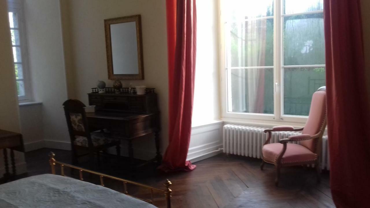 Chateau De La Lucaziere Mont-Saint-Jean  Exteriér fotografie