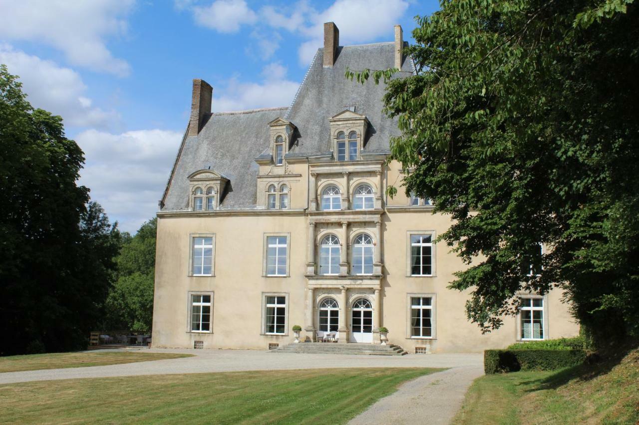 Chateau De La Lucaziere Mont-Saint-Jean  Exteriér fotografie
